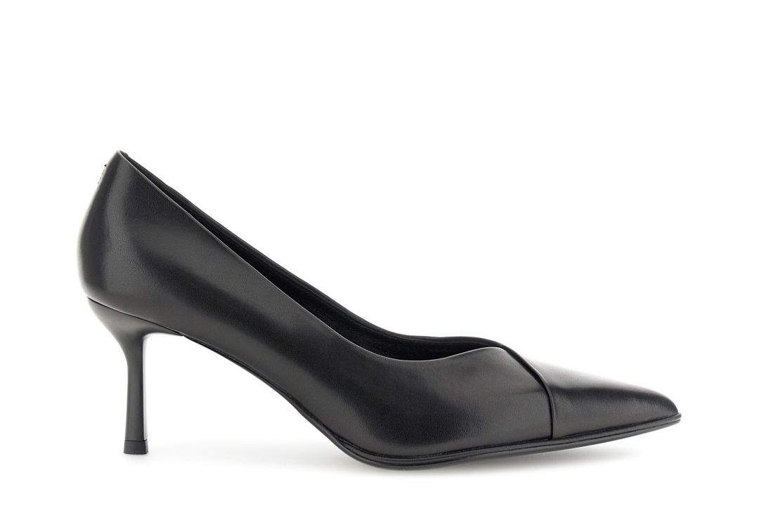 nappa court shoes with asymmetric cut black